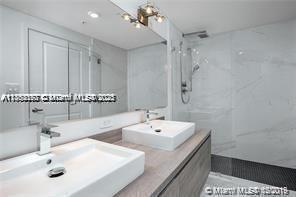 Building Photo - 400 Sunny Isles Blvd