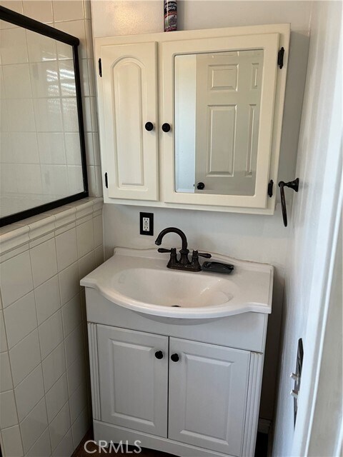 Building Photo - 9358 Claymore St