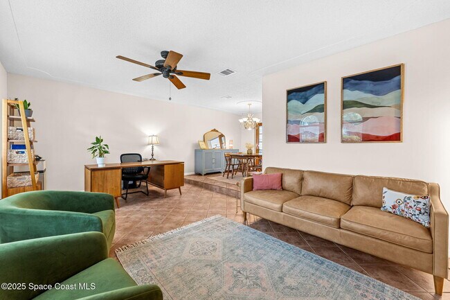 Building Photo - 509 W Amherst Cir