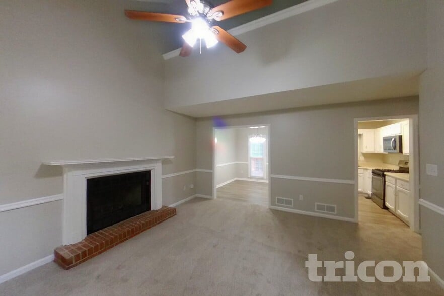 Building Photo - 2796 Mountbery Dr