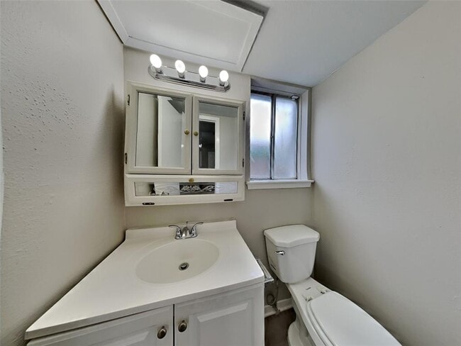 Building Photo - 9007 Gauguin Dr