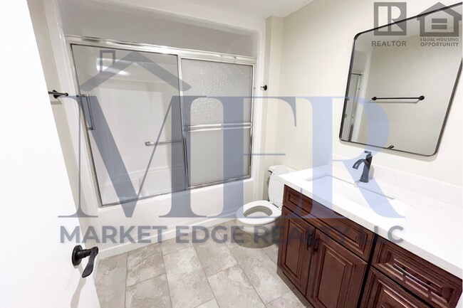 Building Photo - 2Bed/2Bath Home in 55+ Community in Sun Ci...