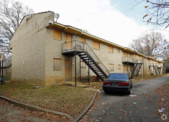 Building Photo - Hilltop Apartments