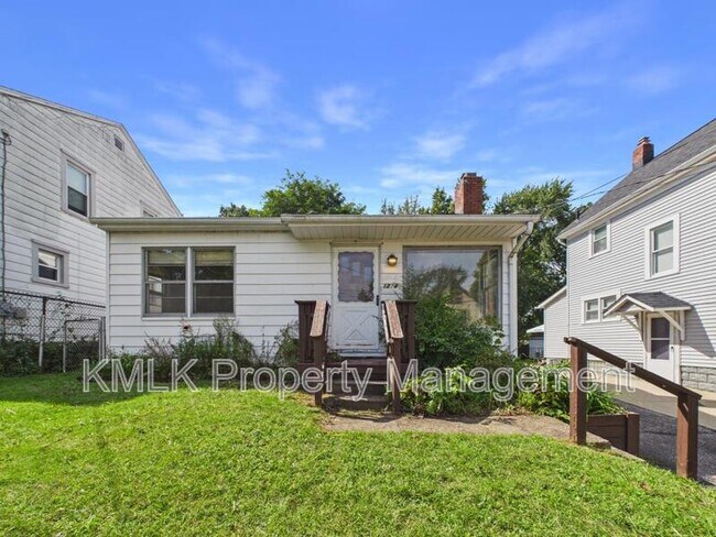 Building Photo - 1274 Collinwood Ave