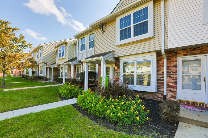 The Grove 5705 Selford Rd Baltimore MD 21227 Apartment Finder