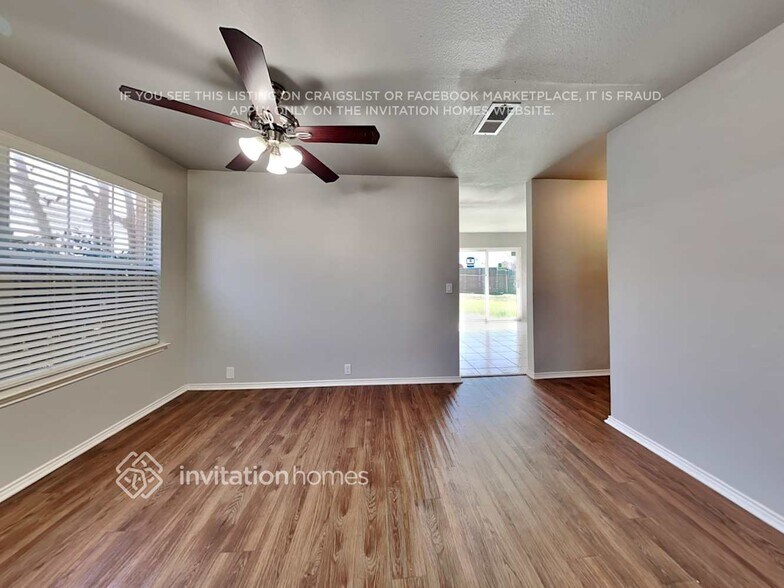 Building Photo - 2300 Meade Ct