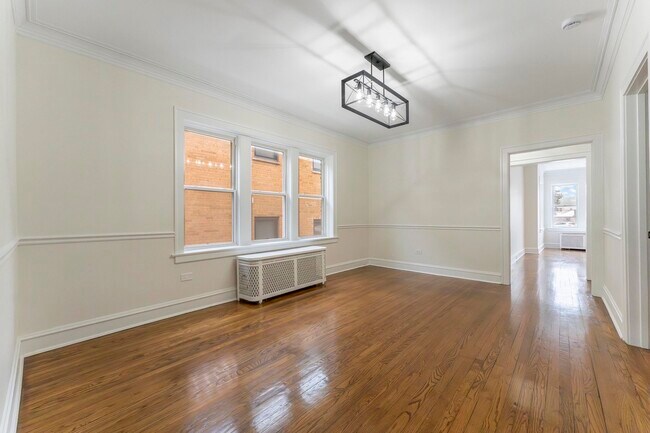 Building Photo - 1027 N Harlem Ave