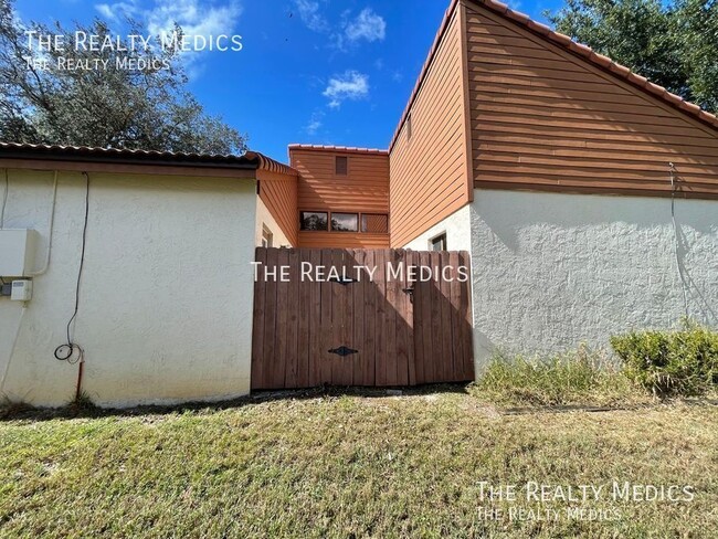 Building Photo - 1168 E Winged Foot Cir