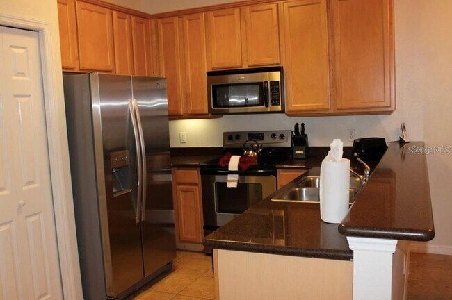 Building Photo - 2746 Oakwater Dr