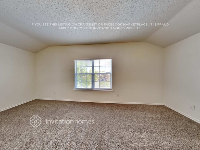 Building Photo - 8418 Sailors St