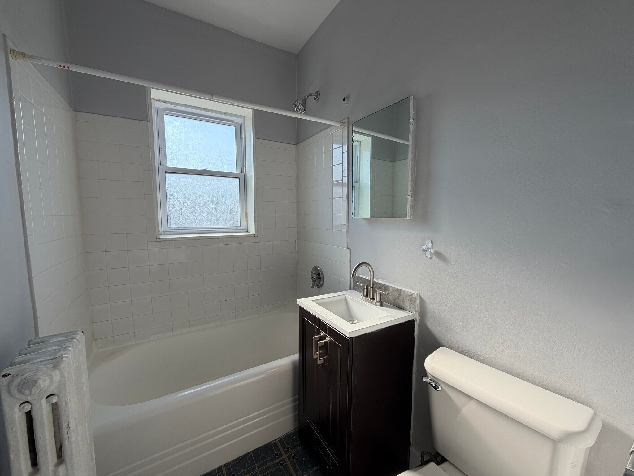 Building Photo - 6960 N Ashland Blvd