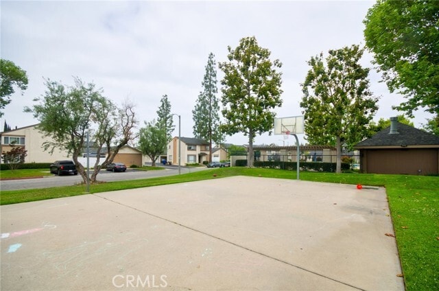 Building Photo - 881 Hartford Ln