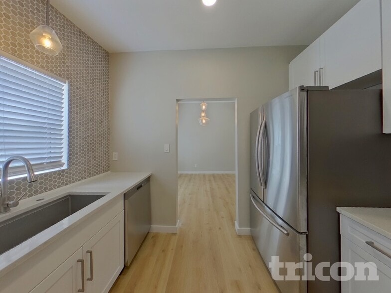 Building Photo - 5827 10th St N