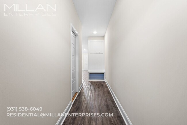 Interior Photo - 212 Drayton Dr.