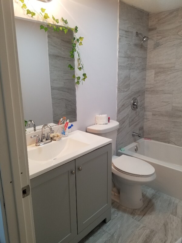 Building Photo - 1177 N 900 E