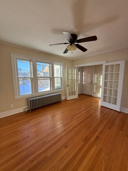 Building Photo - 18 Roger St