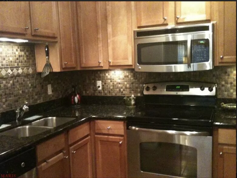 Building Photo - 2602 McKnight Crossing Ct