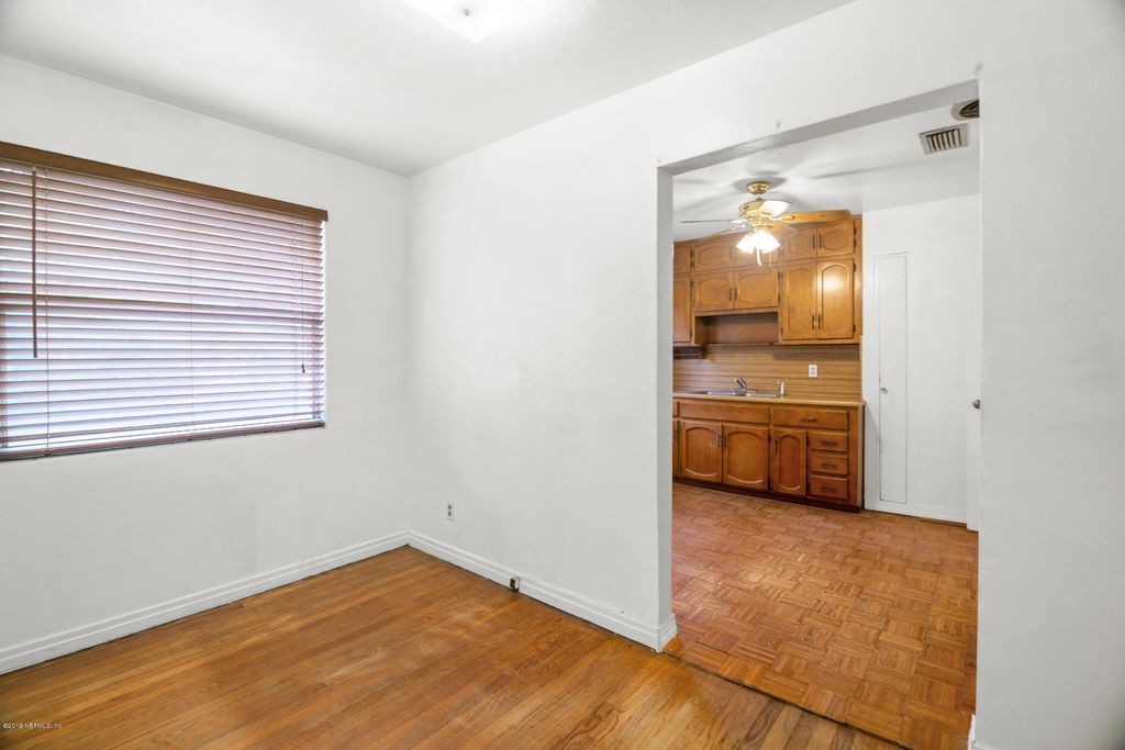 Building Photo - 4056 Jammes Rd