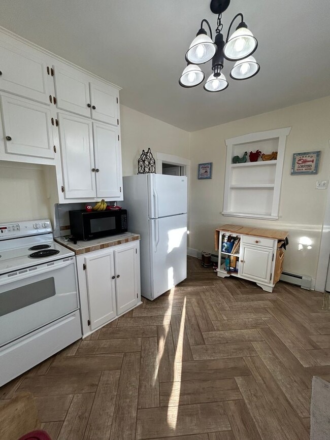 Building Photo - 410 N Washington St