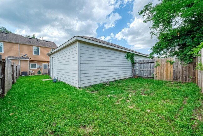 Building Photo - 3422 Glenmore Meadow Dr