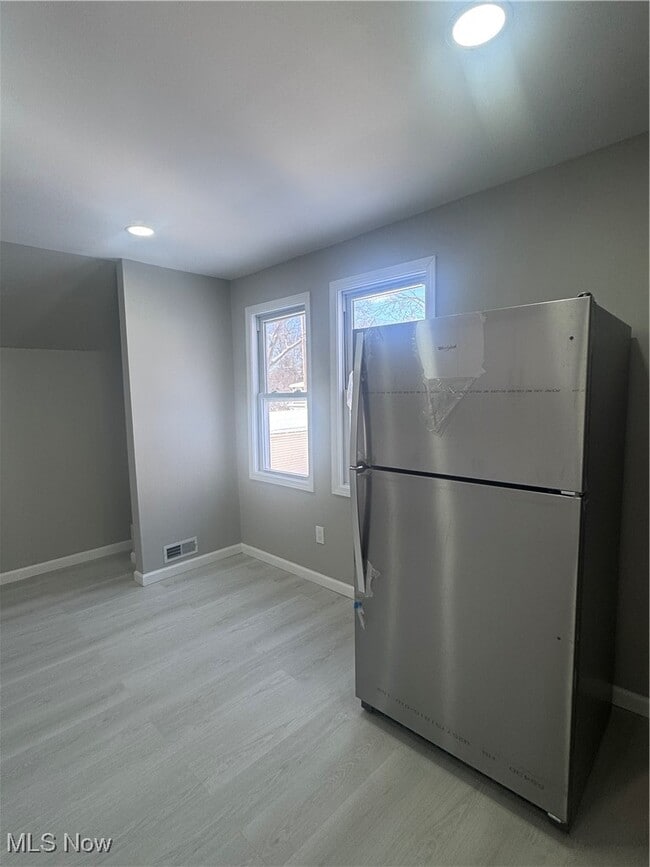 Building Photo - 2000 Forestdale Ave