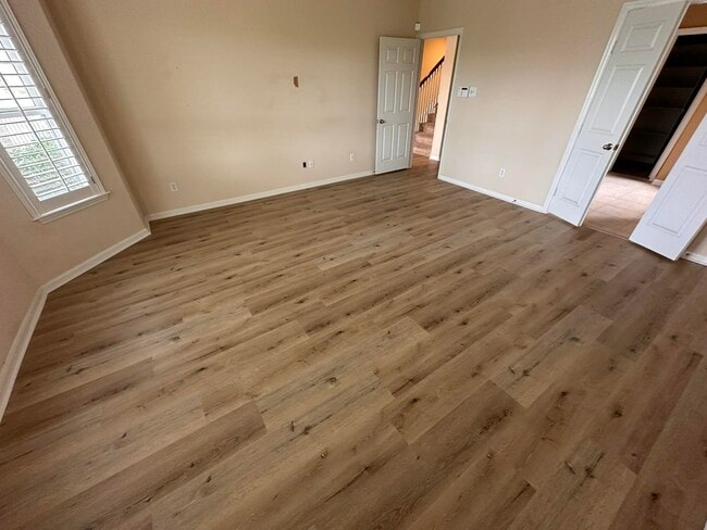 Building Photo - 5802 Horseshoe Falls