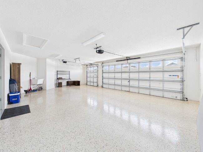 Building Photo - Furnished 3/2 in Water’s Edge | Golf Cart ...