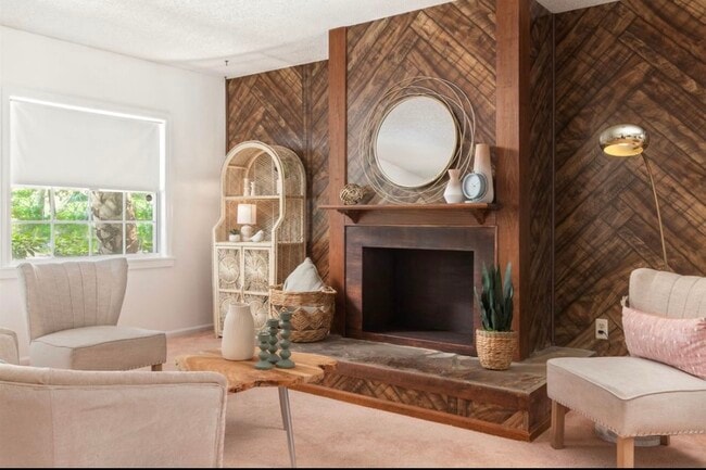 Building Photo - 1701 Castile St