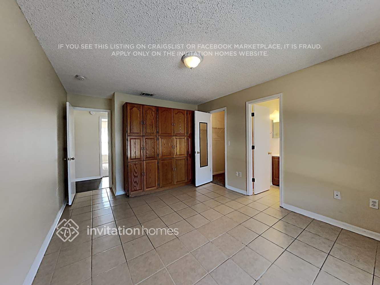 Building Photo - 2940 Theresa Dr