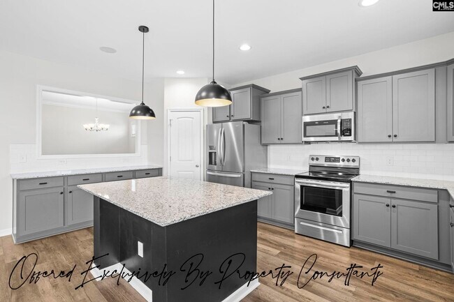 Building Photo - 13 Spinney Ct