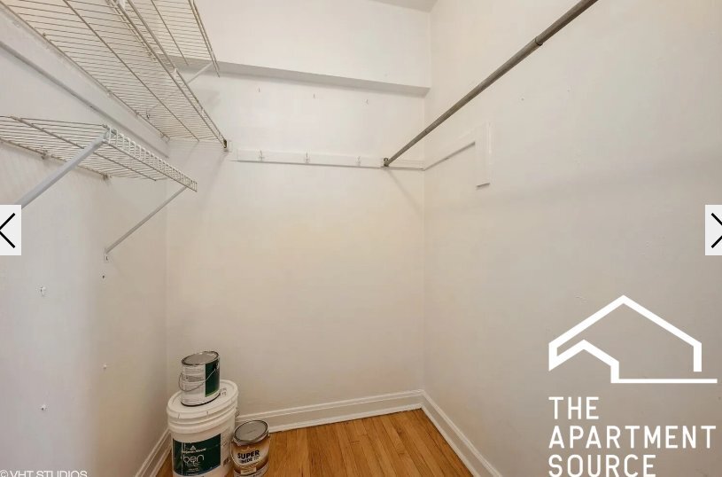 Building Photo - 2324 N Lincoln Park W