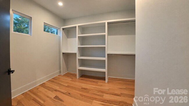Building Photo - 1241 Pegram St