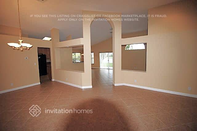 Building Photo - 4003 W Hamilton Ky