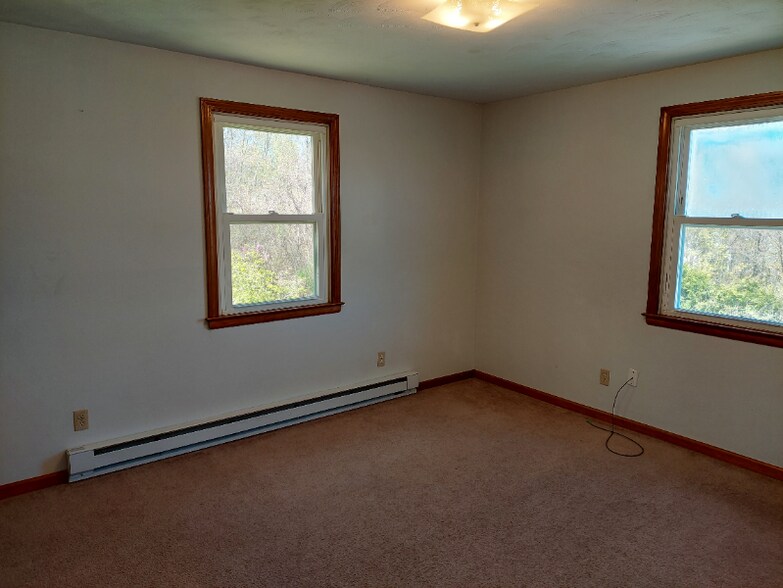 Building Photo - 62 Briarwood Rd