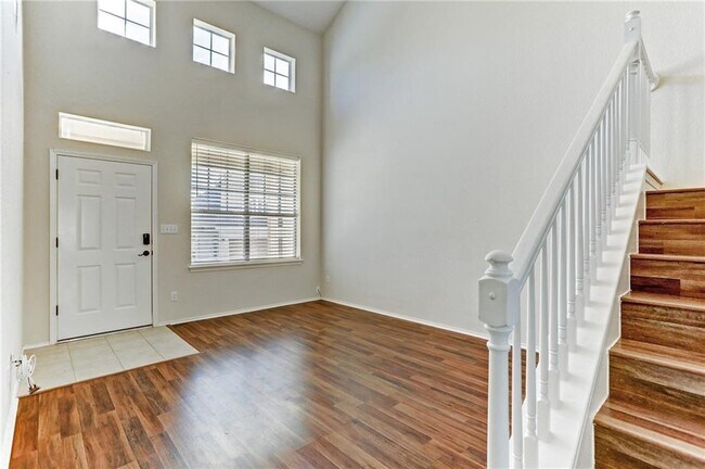 Building Photo - 20904 Waterside Dr
