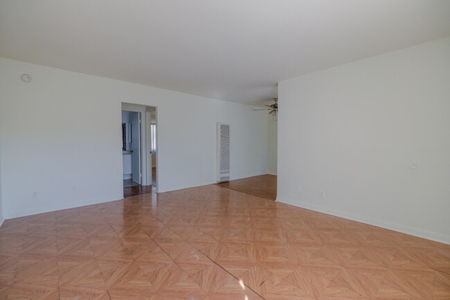 Building Photo - 8800 Cedros Ave