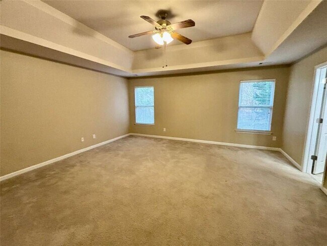 Building Photo - 345 Blackwood Ln