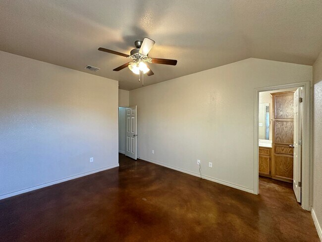 Building Photo - 1605 Powder River Dr