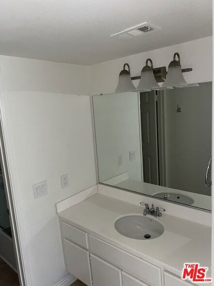 Building Photo - 675 Oak Run Trail