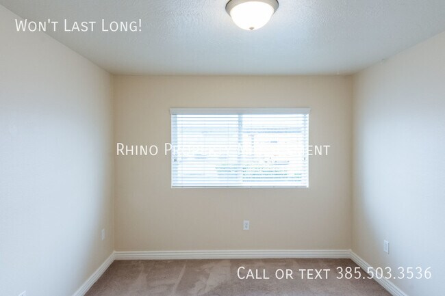 Building Photo - 56 E Resaca Dr