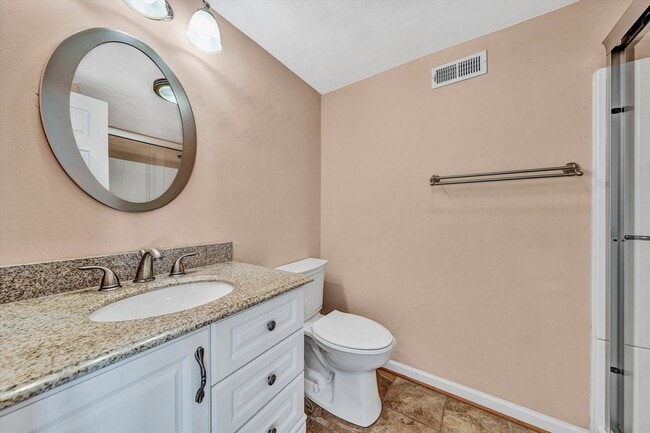 Building Photo - 1147 Belcroft Court