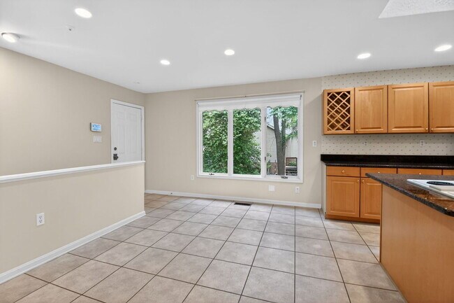 Building Photo - 8928 Cottongrass St