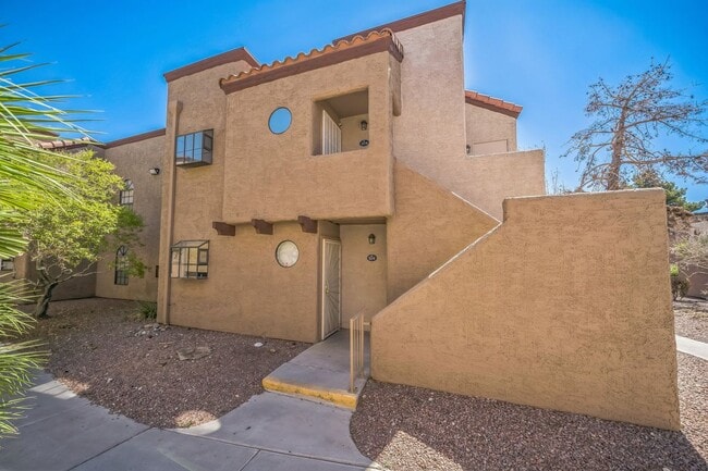 Building Photo - 2967 Juniper Hills Blvd
