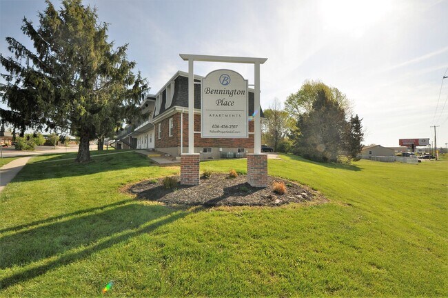 Building Photo - 100 Arlington Way