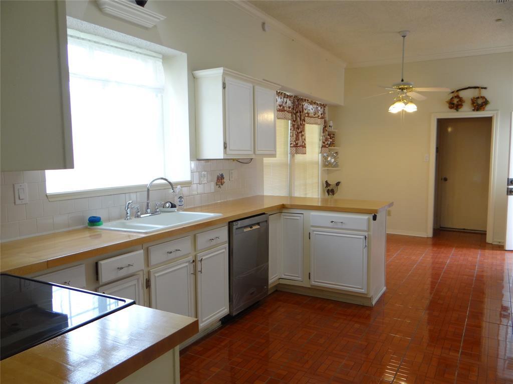 Building Photo - 7810 Coastway Dr