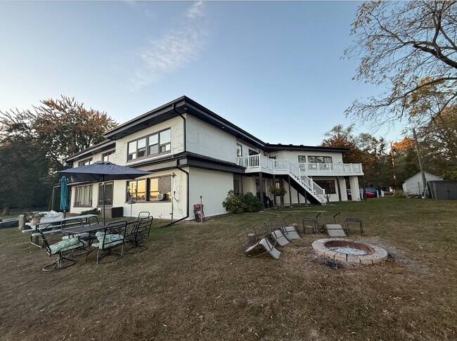 Building Photo - 10245 Dixie Hwy