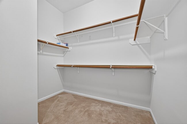 Building Photo - 14007 Hillingdale Ln