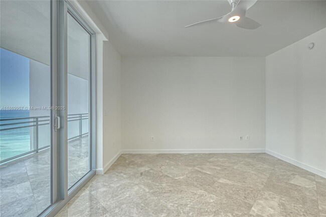 Building Photo - 3535 S Ocean Dr