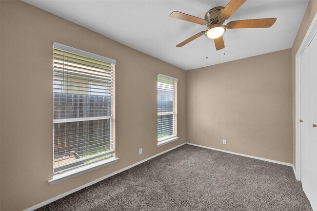 Building Photo - 9626 Sugar Hill Dr