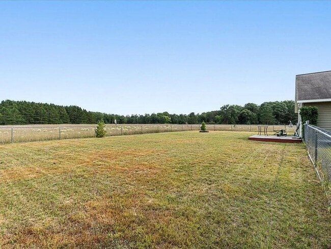 Building Photo - Single level 2 Bedroom Baxter home with attached garage